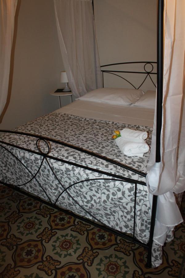 Bed and Breakfast I 2 Puttini Катанія Екстер'єр фото