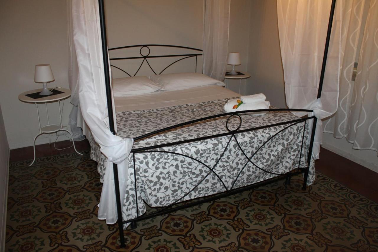 Bed and Breakfast I 2 Puttini Катанія Екстер'єр фото