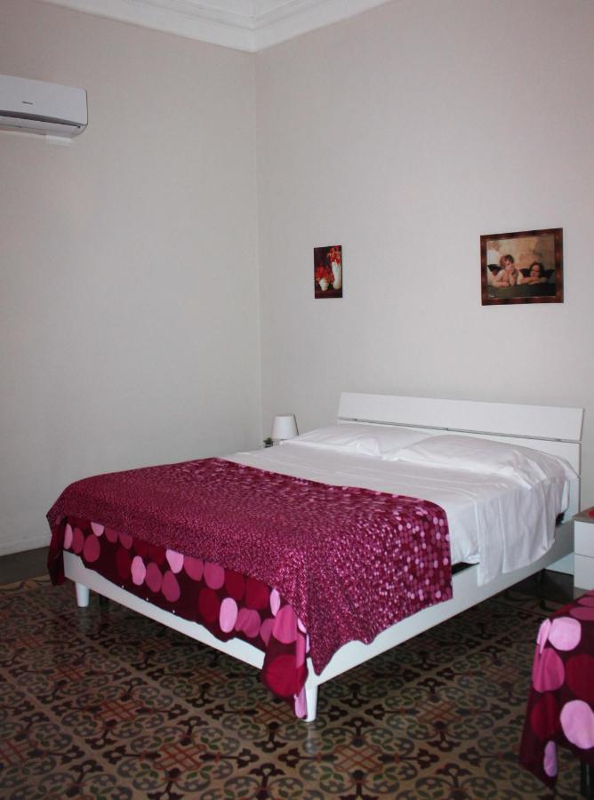 Bed and Breakfast I 2 Puttini Катанія Екстер'єр фото