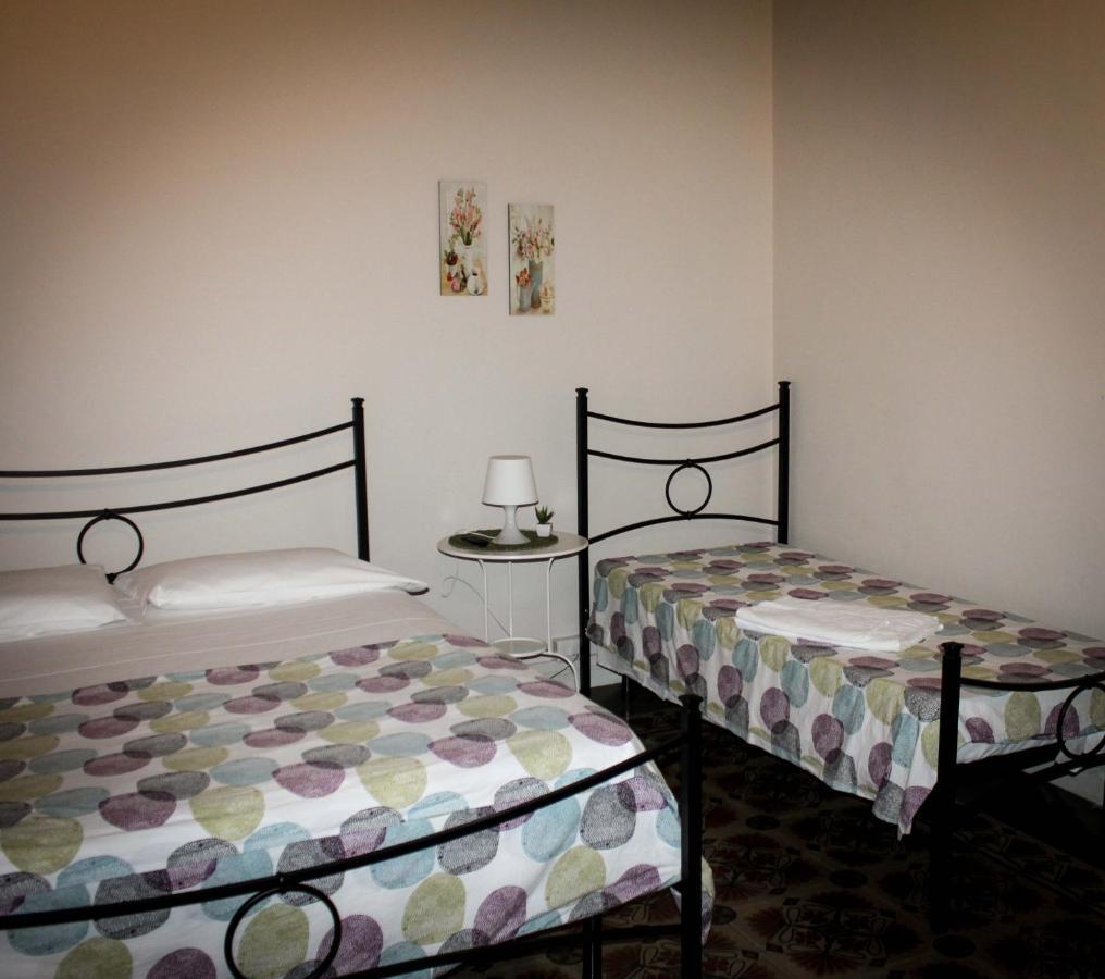 Bed and Breakfast I 2 Puttini Катанія Екстер'єр фото